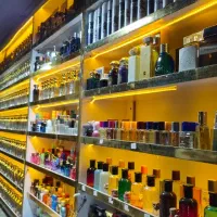 استخدام فروشنده عطر و ادکلن