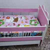 گهواره در تخت خواب