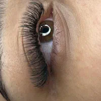 اکستنشن مژه و لیفت و لمینت مژه و ابرو