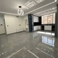 ۶۲متر سالن مربع//پارکینگ اختصاصی//سند تکبرگ