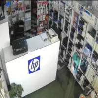 همکار خانم جهت امور دفتری