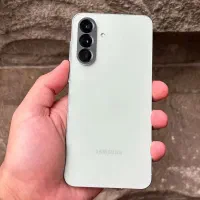 سامسونگ A56  رام 12 سفید رنگ در حد آک