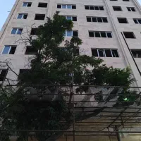 تهاترواحد آپارتمان ۱۳۵ متری خیابان دانشگاه