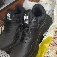 کفش نو بلنسیاگا نو سایز ۴۱