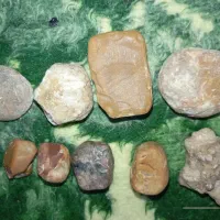 سنگ و مهره قدیمی