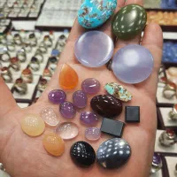 سنگ پیاده عقیق یمن، در نجف و فیروزه نیشابور