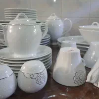 سرویس چینی ۱۲نفره برند دسینی طرح جدید ومدرن