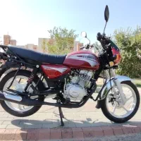 باکسراقساطی 200 سی سی مدل1402 کارکرد5000 قیمت 200
