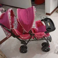 کالسکه دو قلو