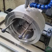 تراشکاری و ساخت قطعات صنعتی
