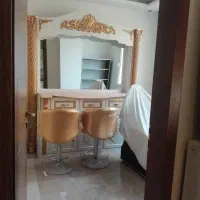 کلیه تجهیزات سالن زیبایی نو آینه کنسول صندلی سرشور