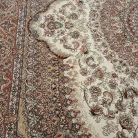 فرش بسیار تمیز. و در حد نو