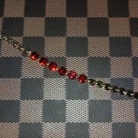 دستبند نگین سرخ