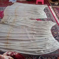 پرده 1.5 متر در 2.20  قیمت هردو 200 تومن