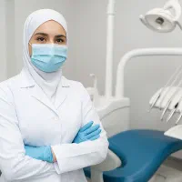 آموزش و استخدام دستیاری دندانپزشکی