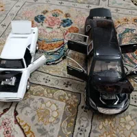 دو عدد ماشین برای ویترین و سرگرمی بچه ها