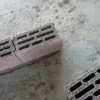 کارگر ساختمان بنا بنایی