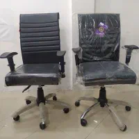 صندلی انتظار ومیز