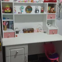 میز تحریر آپادانا