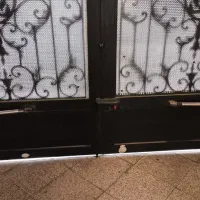 لیبل زن...تراکت پخش کن