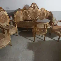 یک دست مبل سلطنتی سالم به ضمانت میدیم قیمت۴میلیون|مبلمان خانگی و میز عسلی|بروجرد, |دیوار
