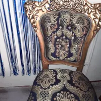 مبل کاملا سالم چوب گردو|مبلمان خانگی و میز عسلی|شاهین‌شهر, خانه کارگر|دیوار