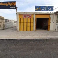 درب مغازه در حد نو