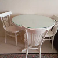 یه دست میزنهارخوری 3نفریه مبل 7نفر