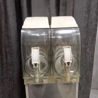 دستگاه یخ در بهشت ساز