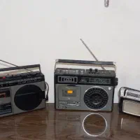 ۳ عدد رادیو