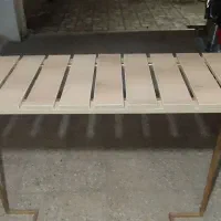 میز پایه بلند