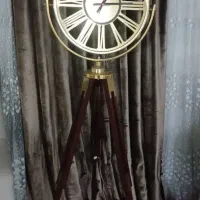 ساعت ایستاده