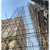 داربست فلزی با اکیپ بیمه شده