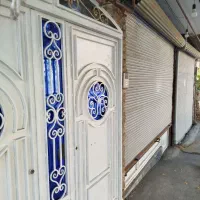 ۳باب مغازه با ۲ واحد مسکونی سند رسمی