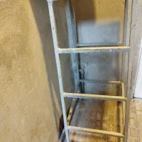 چهار پایه فلزی و منقل ایستاده|صندلی و نیمکت|کرمانشاه, |دیوار