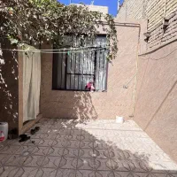 ویلایی دربست ۹۰متری ماشین رو