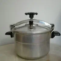 زودپز سب   وقابلمه رویی قدیمی