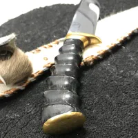 چاقو دستساز تیغه D2 دسته شاخ غزال افریقایی