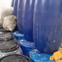 بشکه ۲۰۰ لیتری با درب و تسمه