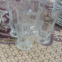 استکان پایه دار و پیش دستی چینی