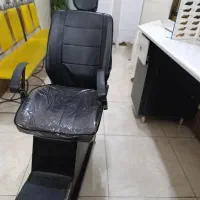 صندلی آرایشگاه زنانه در حد نو
