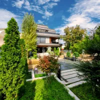 ویلا 800 مترفورلکس 5خواب استخرداخلی/مجتمع خوش نشین