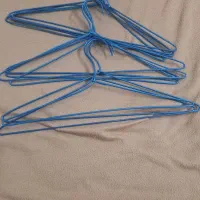 چوب لباسی آبی نو