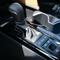 تویوتا کمری فول آپشن مدل لیمیتد ۲۰۲۵ ژاپن|خودرو سواری و وانت|کرج, باغستان|دیوار