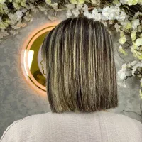 نیاز برای مدل رنگ و لایت.فقط با هزینه مواد|خدمات آرایشگری و زیبایی|رشت, لاکانی|دیوار