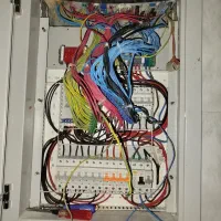 برق ساختمان برق صنعتی|خدمات پیشه و مهارت|مشهد, کوه سنگی|دیوار