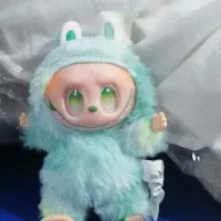 عروسک لابوبو