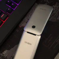 گوشی تاشو الکاتل