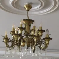 دوعدد‌لوستر‌برنجی