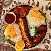 سالن داری ونظارت کار در رستوران